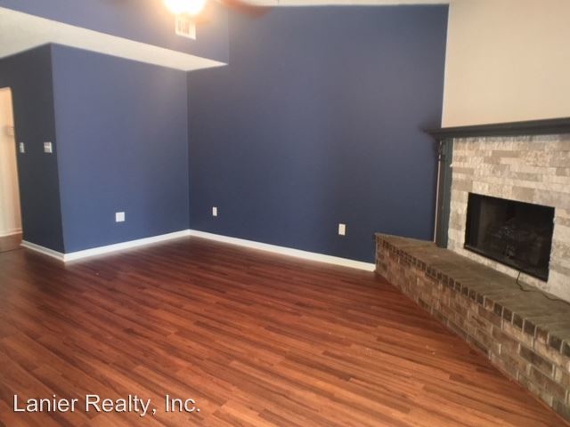 Building Photo - 3 br, 2 bath House - 372 Riverview Drive