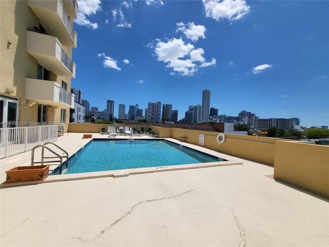 Foto del edificio - 119 SW 6th Ave