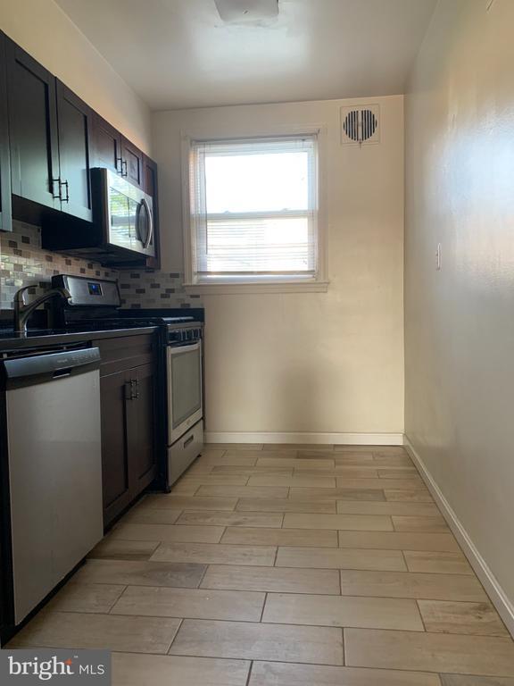 Foto del edificio - 4227 Newport Ave