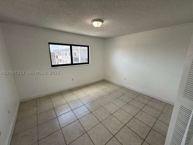 Foto del edificio - 6950 W 6th Ave