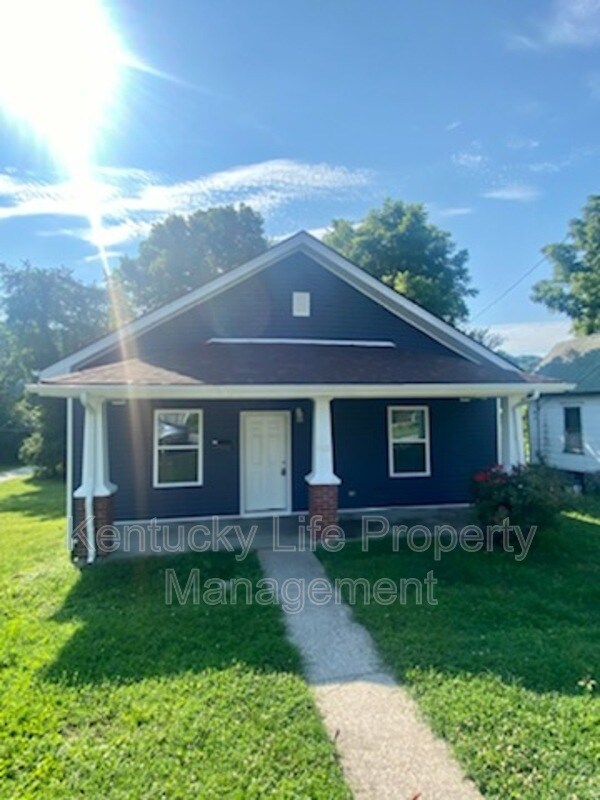 913 Holmes St, Frankfort, KY 40601 House Rental in Frankfort, KY