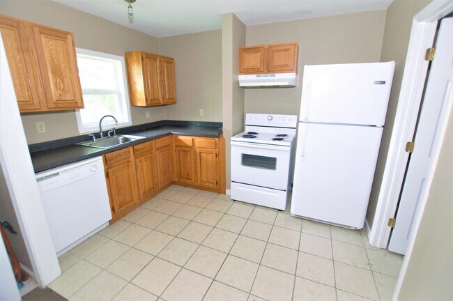 Building Photo - Shelby Street Triplex