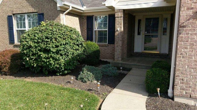 Building Photo - 439 Foxhunt Dr