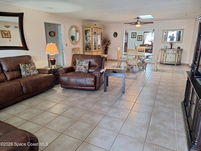 Foto del edificio - 289 Ellwood Ave