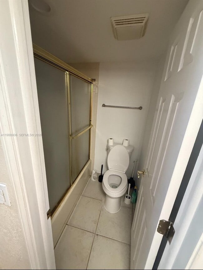 Foto del edificio - 9441 Live Oak Pl