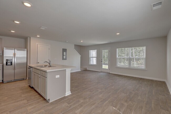Building Photo - Shady Oaks Subdivision!
