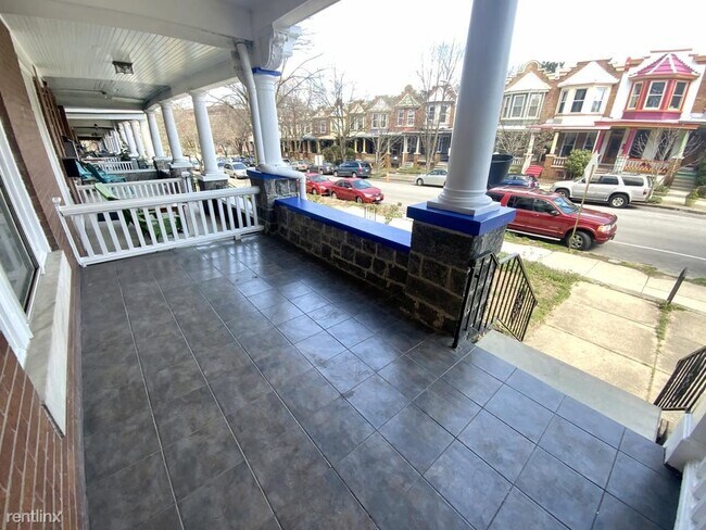 Foto del edificio - 5 br, 3 bath Townhome - 3020 Guilford Avenue