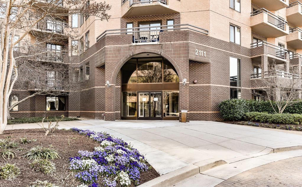 Primary Photo - 2111 Wisconsin Ave NW