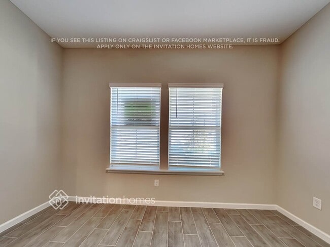 Foto del edificio - 9760 Lovage Ln