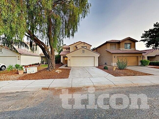 Building Photo - 10812 W Monte Vista Rd