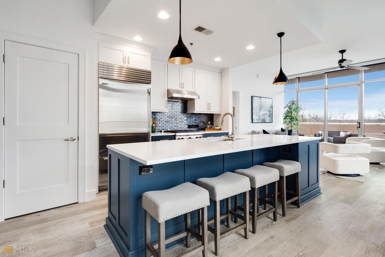 Foto principal - 905 Juniper St NE
