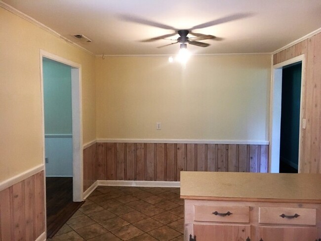 Foto del edificio - 4505 Blue Clay Rd