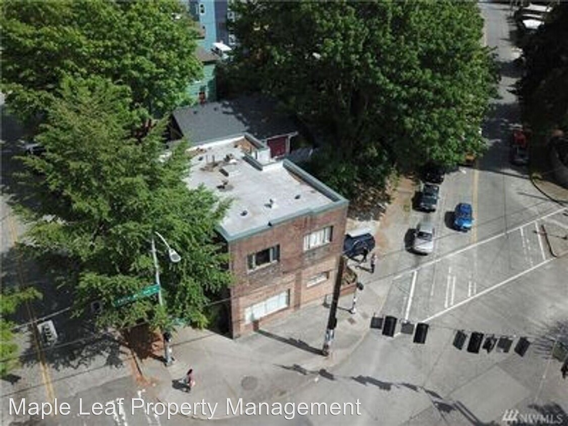 Primary Photo - 701 N 39th St