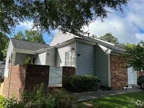 Building Photo - 7551 Beauchamp Ct