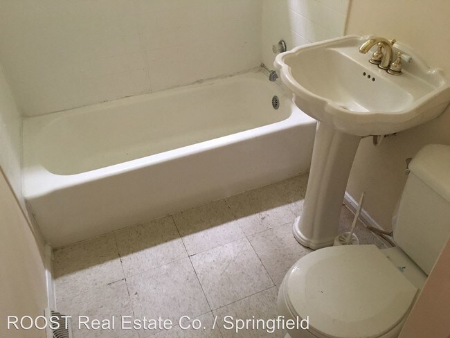 Foto del edificio - 2 br, 1 bath House - 1063 Russell Ave