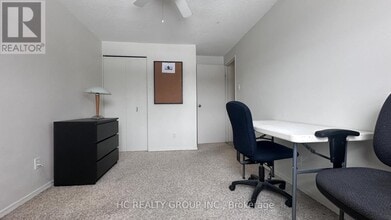 Building Photo - 433 Keats Way