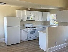 Building Photo - 840 Treat Ave