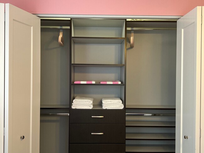 Foto del edificio - 1031 N 74th Terrace