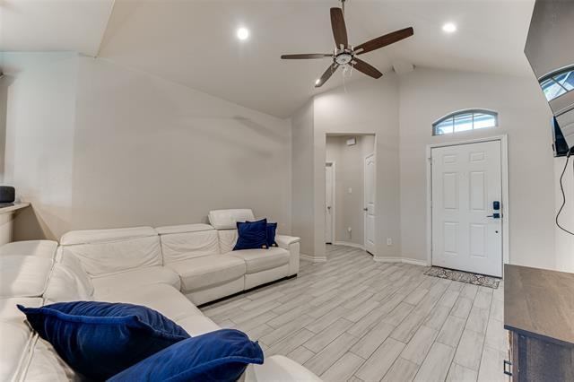 Building Photo - 112 Ryburn St