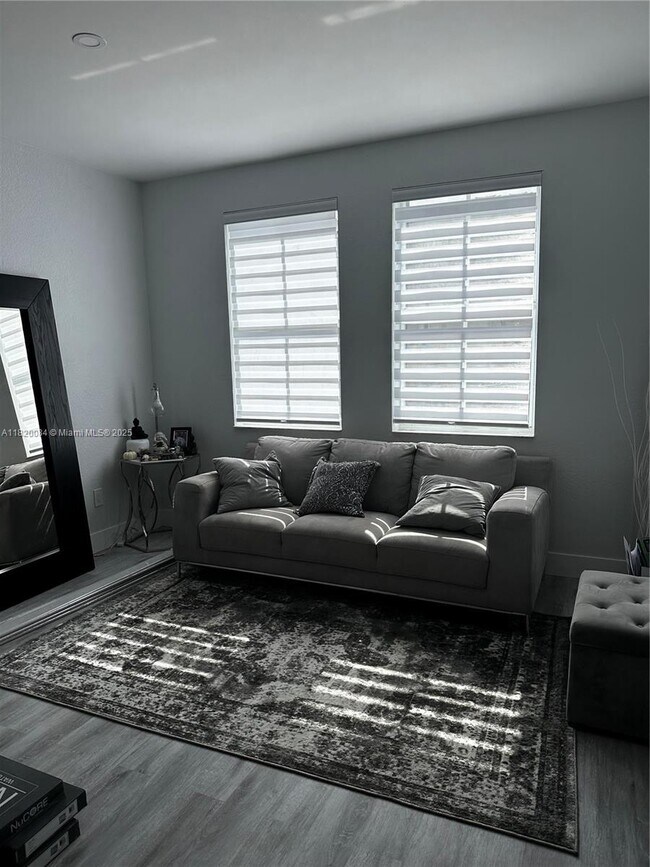 Foto del edificio - 15747 SW 40th St