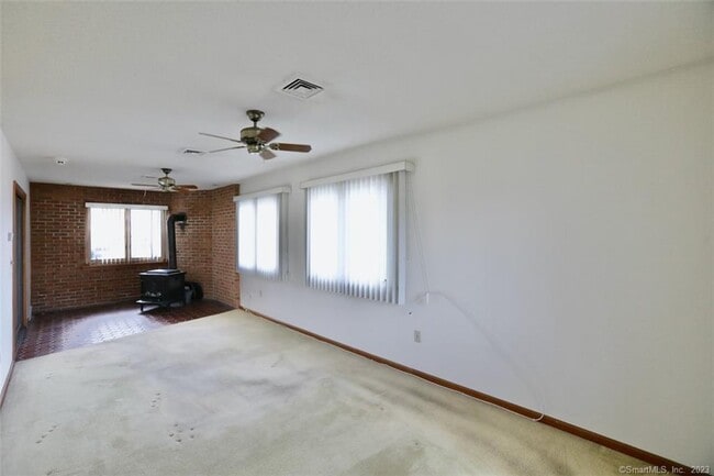 Building Photo - 28 Foxon St