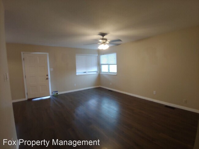 Building Photo - 2 br, 1 bath House - 1179 Monroe Drive Unit D