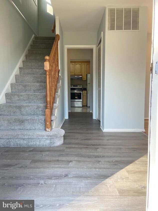Foto principal - 11508 Gainsborough Rd