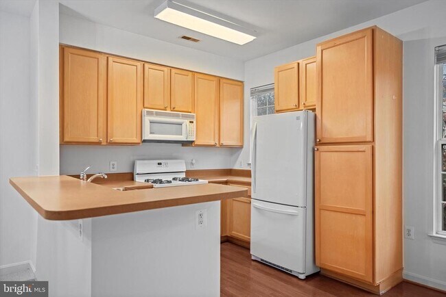 Foto del edificio - 23094 Fontwell Square