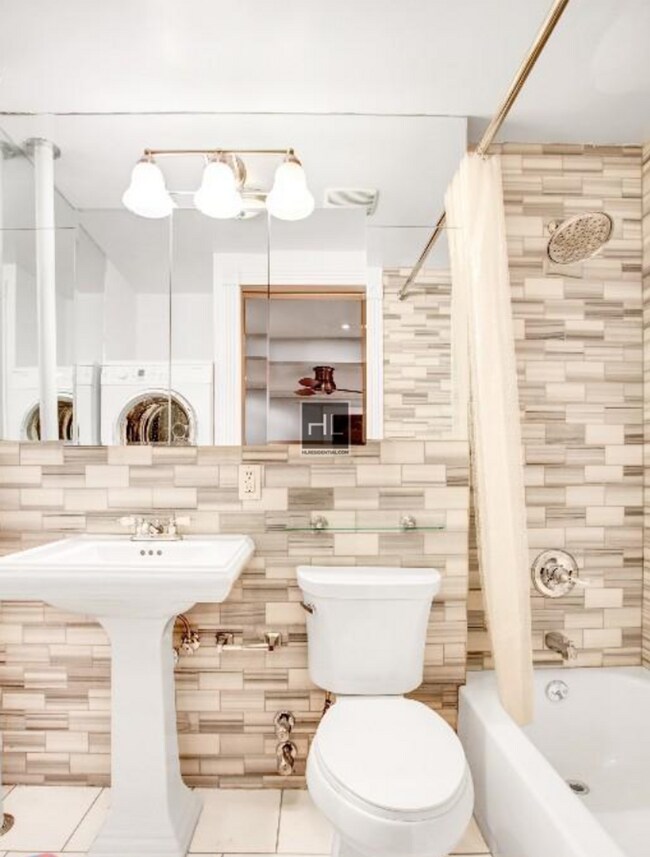 Foto del edificio - W 53RD ST.