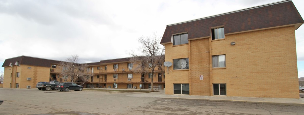 Primary Photo - Sagewood Apartments