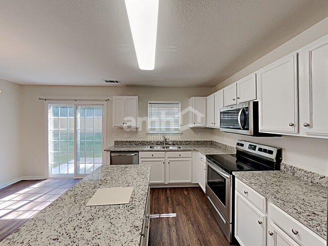 Foto del edificio - 4905 Manchineel Ln