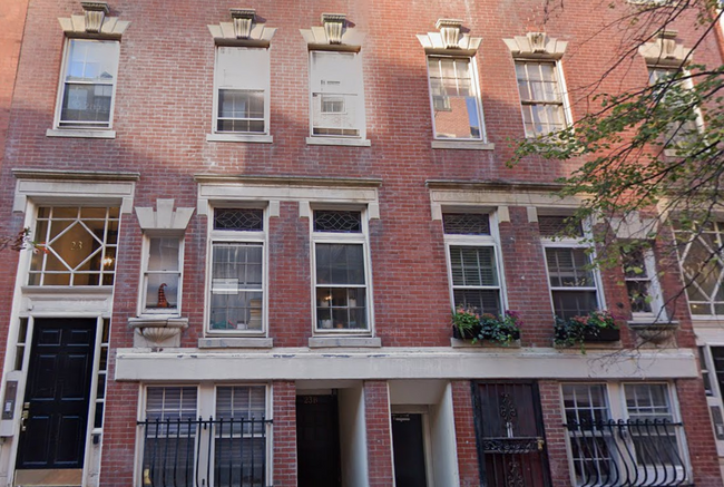 Building Photo - 23 Temple St