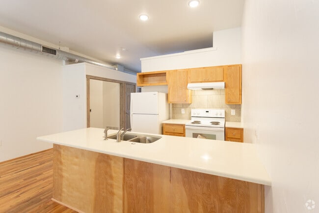 1BR 1BA - 700 SF - Pearl