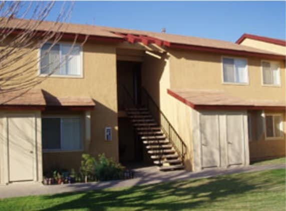 Primary Photo - Salton Village I