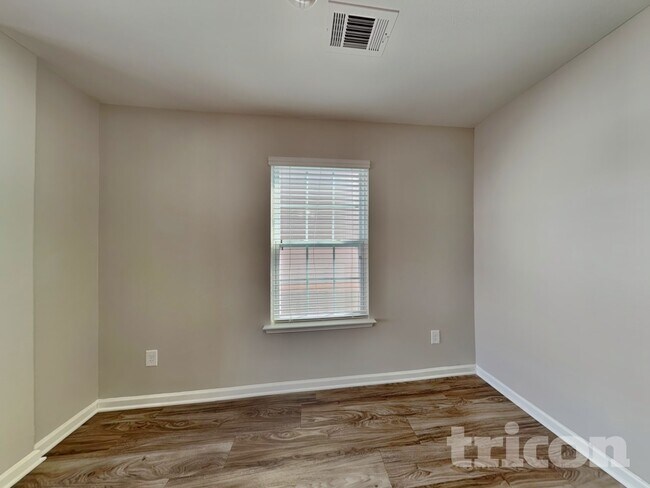 Foto del edificio - 1935 Windy Willow Ln