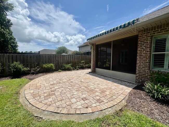 Building Photo - 256 Cocobolo Dr