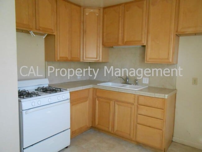 Foto del edificio - HAM-1214 -1216 CLAREMONT ST.