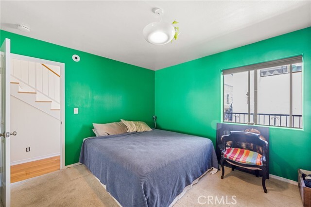 Building Photo - 485 W 39th St