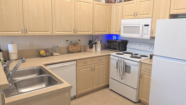 Foto del edificio - 826 Middleton Dr SW