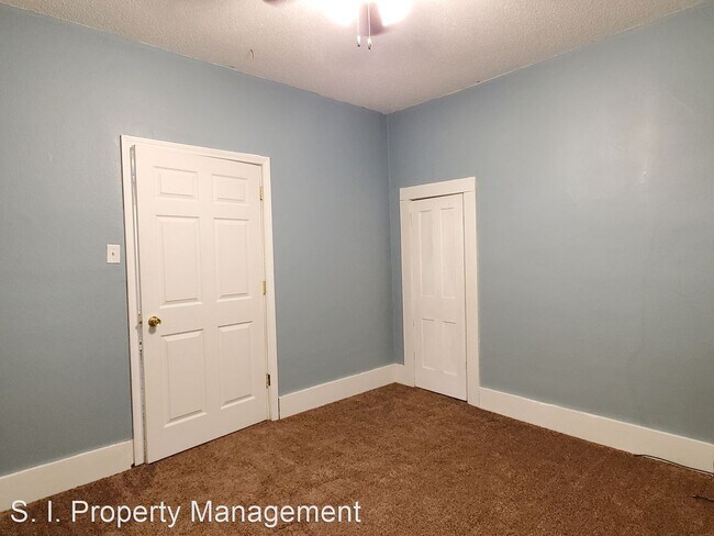 Building Photo - 2 br, 1 bath House - 206 George St.