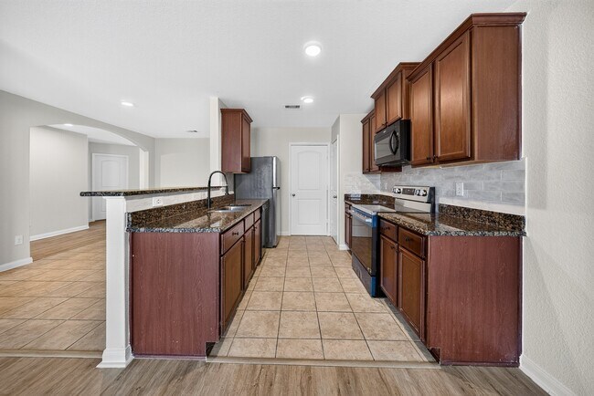 Foto del edificio - 21315 Crimson Orchard Dr