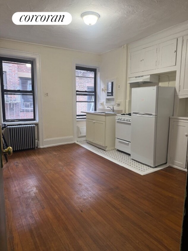 Foto principal - 532 W 50th St