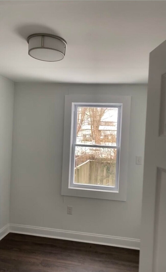 Office or Bedroom 1 - 5214 Kramme Ave