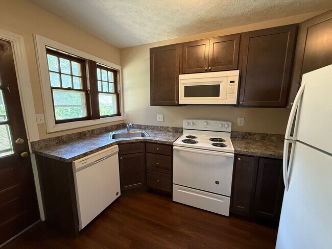 Foto del edificio - Newly Remodeled 3 bedroom and 2 bath house...