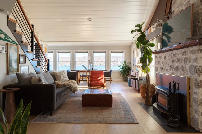 Foto del edificio - 49 somerville rd