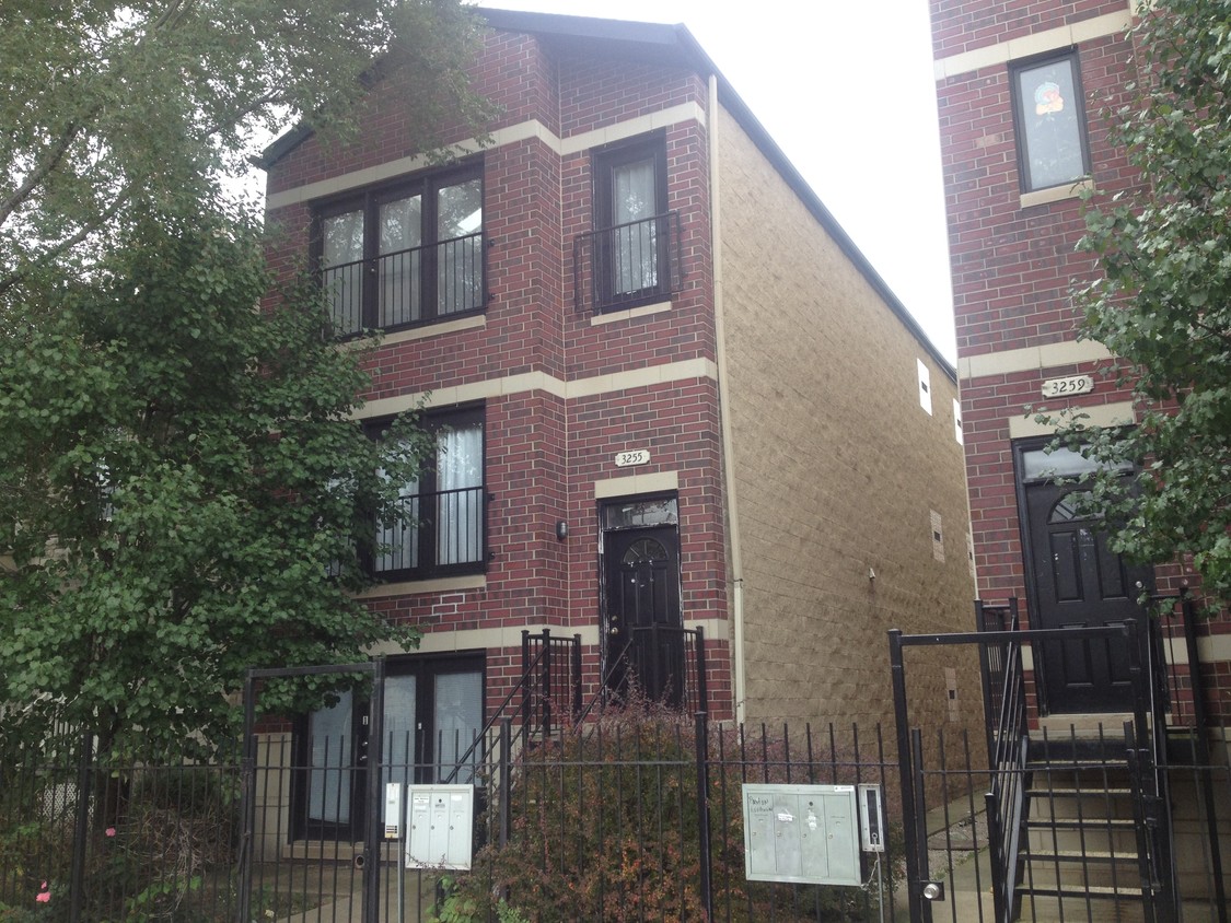 Primary Photo - Lexington Condos