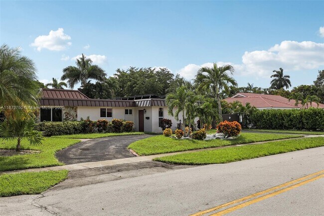 Building Photo - 20 W Tropical Way