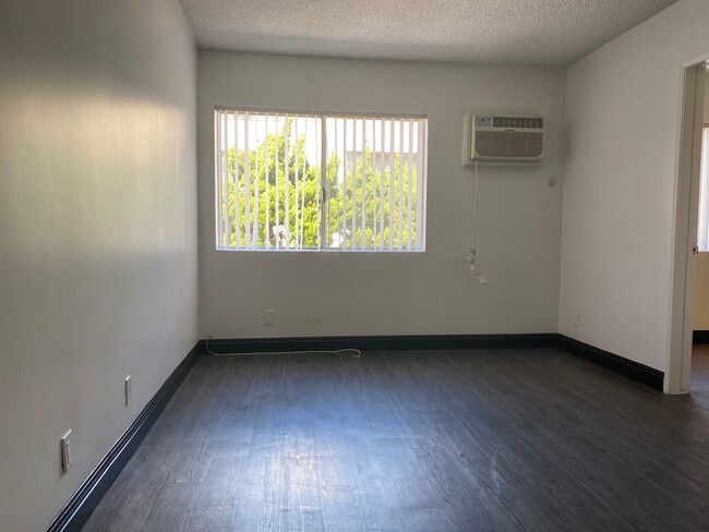 Foto del edificio - 5119 Fountain Ave