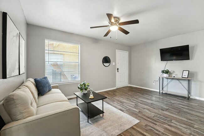 Foto del edificio - 2007 Teasley Ln