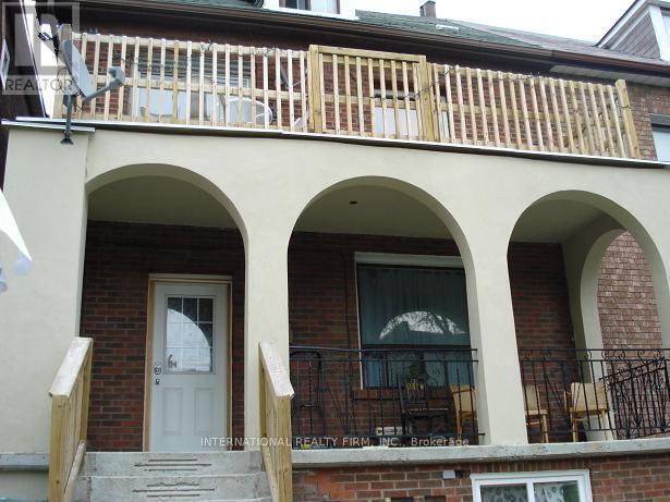 Building Photo - 159 Montrose Ave